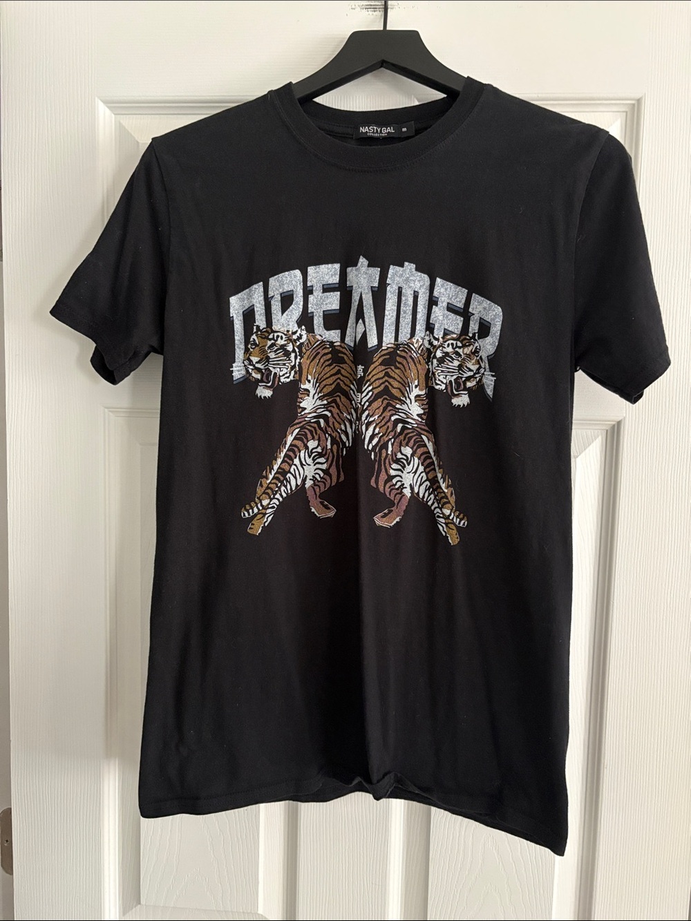 Black Graphic Tee with Tiger Design - Nasty Gal